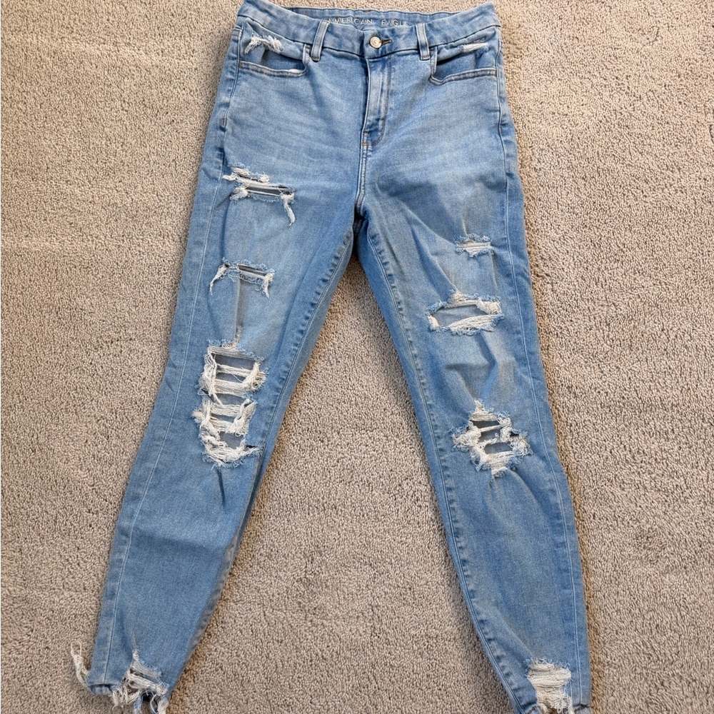American Eagle Outfitters Light Blue Distressed Skinny Jeans